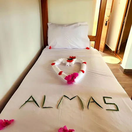 Almas Beach Boutique Hotel Makunduchi Exterior photo