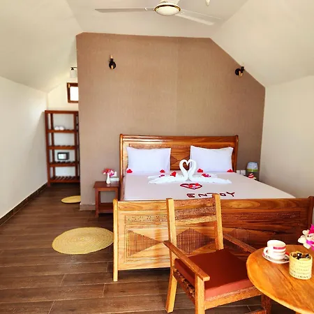 Almas Beach Boutique Hotel Makunduchi Exterior photo