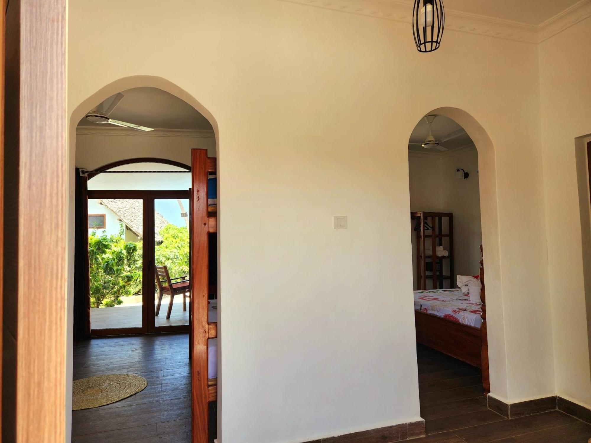 Almas Boutique Hotel 3*